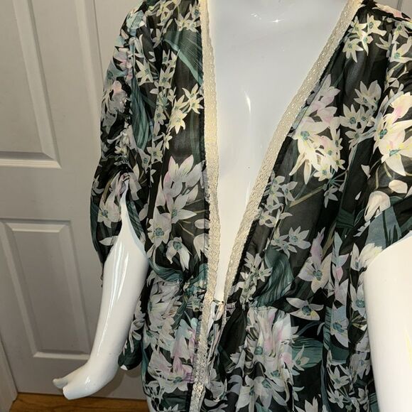 Miss Me Green tropical Floral Print Sheer Kimono Cardigan - Picture 6 of 11